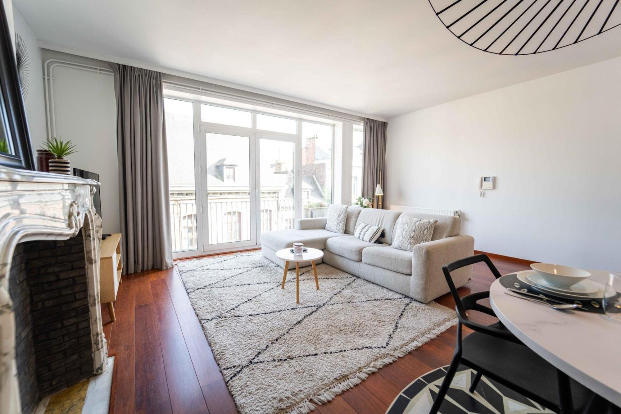 דירות Luxury Apart' Mons City Center With Terrace מראה חיצוני תמונה