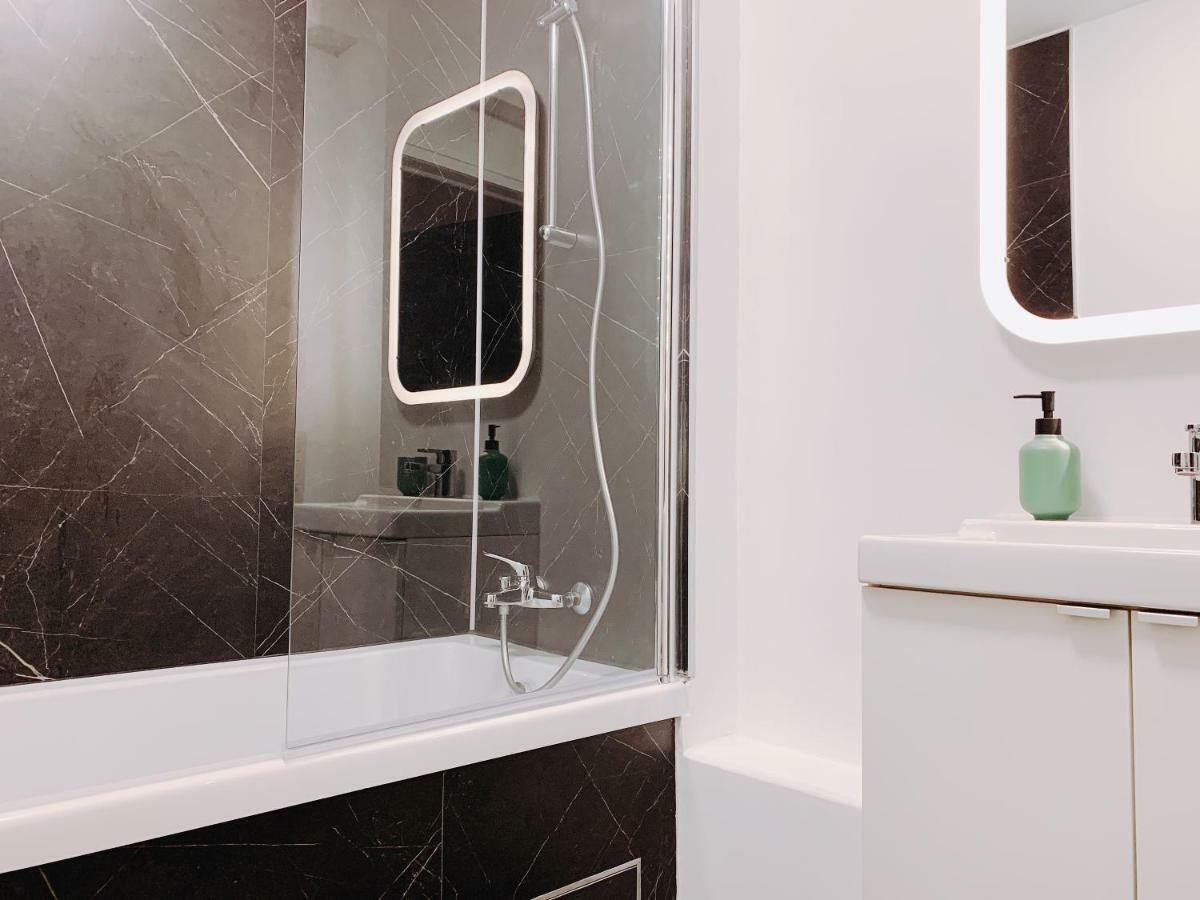 דירות Luxury Apart' Mons City Center With Terrace מראה חיצוני תמונה